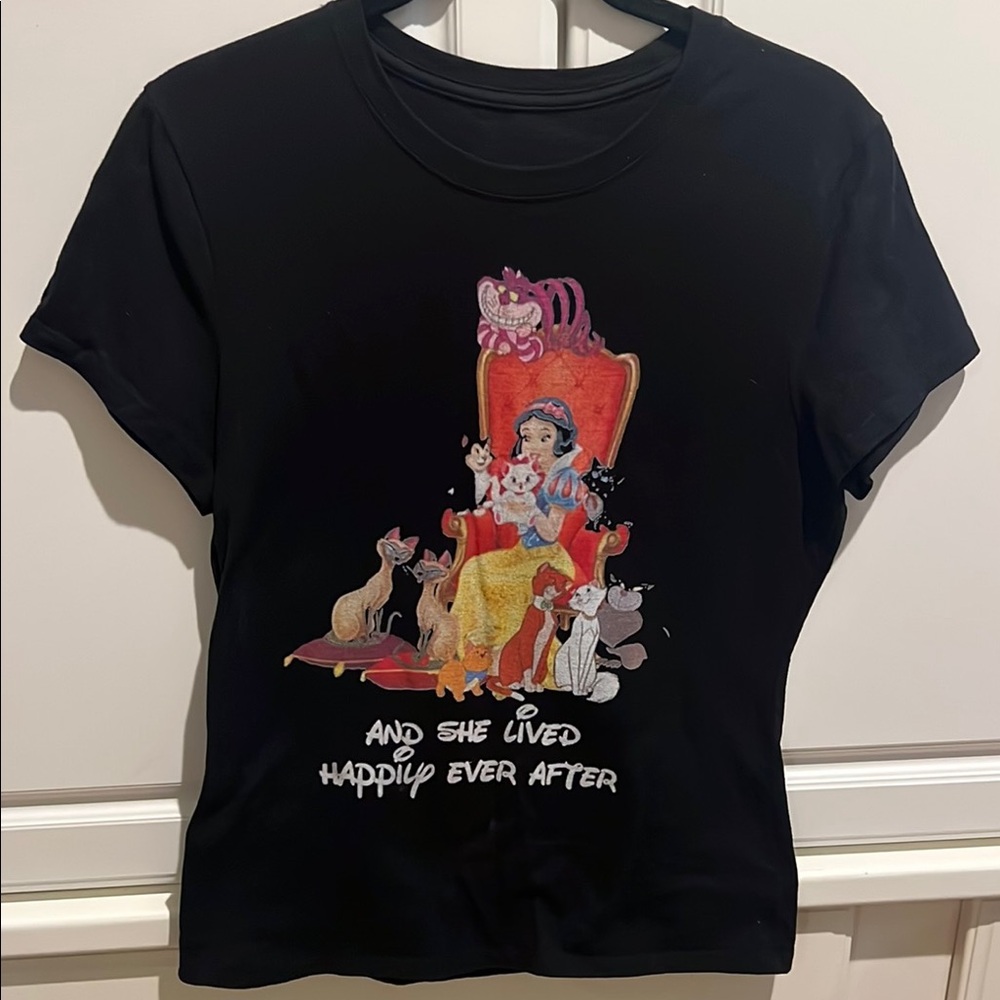 Black Graphic Tee with Snow White and Cats